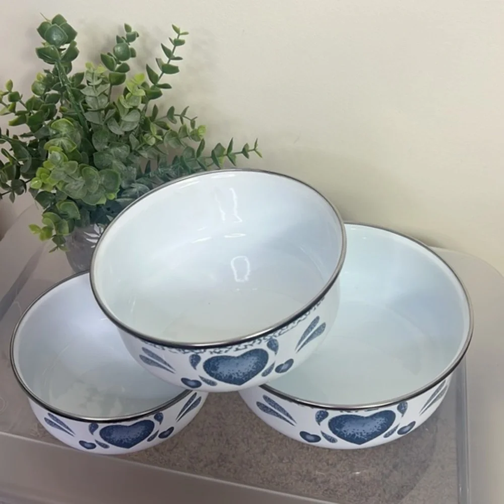 Corelle White and Blue Heart Pattern Cereal/Serving Bowls - Set of 3